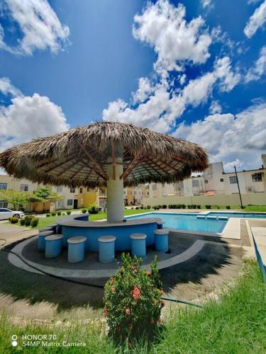 Hermosa casa a un paso del mar! Las mejores vacaciones para todos!!!! in El Cayaco