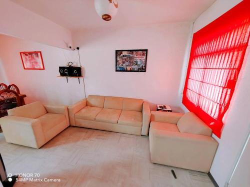 Hermosa casa a un paso del mar! Las mejores vacaciones para todos!!!! in El Cayaco