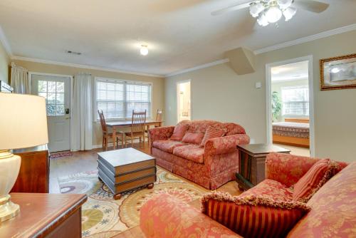 Cozy Lawrenceville Apt - 6 Mi to Mall of Georgia! in Lawrenceville, USA