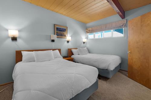 The Tides by the Sea - image 6