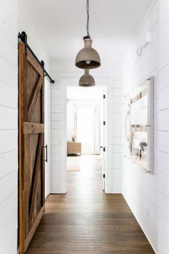 Stunning Estate in Leipers Fork with Pool, Hot Tub, Sauna