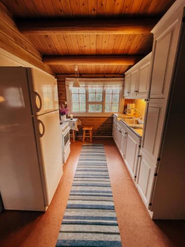 Ryen Hytteutleie - Cottages in โรโรส