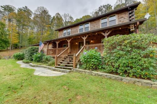 Home with BBQ and Fire Pit 8Mi to Smoky Mtn Natl Park - image 10