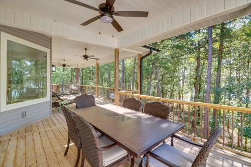 Luxury Lakefront Retreat w/ Deck & Patio! in Fairfield Bay (AR)