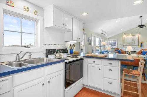 335 Phillips Road Sagamore Beach - Cape Cod in Sandwich, USA