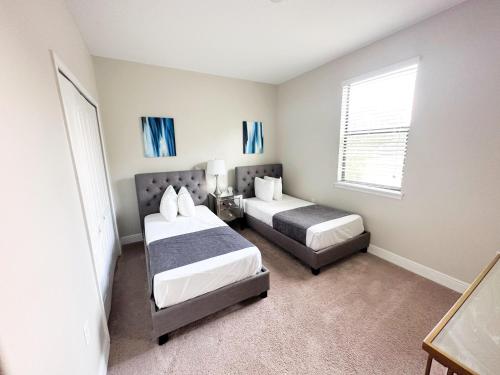 195AL - Balmoral Resort in Haines City, USA