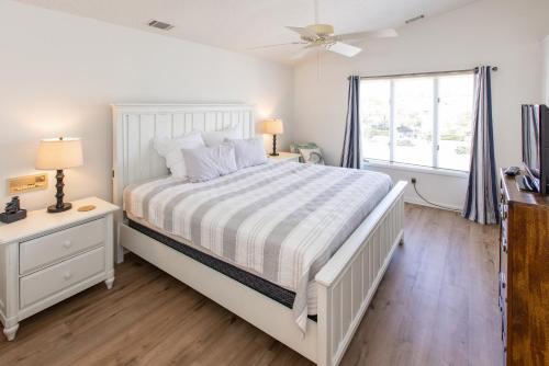 Four-Bedroom House image 10