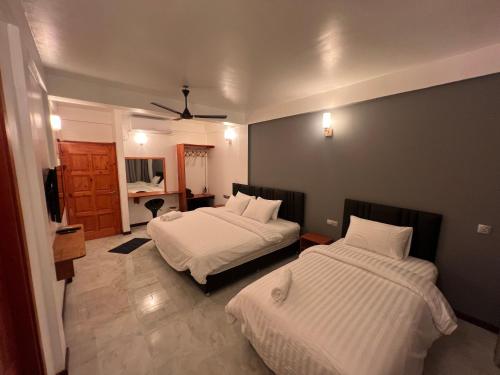 Rihiveli Residence Thoddoo Rihiveli Residence Thoddoo