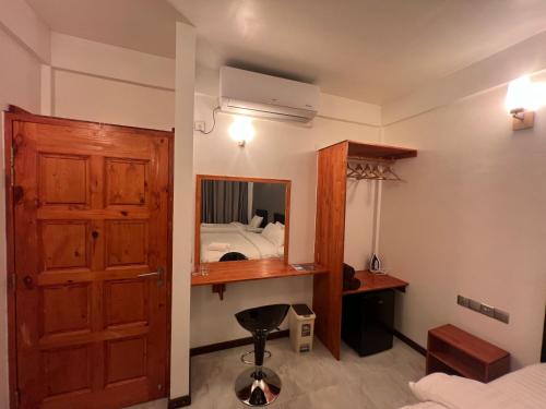 Rihiveli Residence Thoddoo Rihiveli Residence Thoddoo