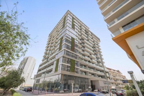 Modern 1 BR Apartment at JVC Dubai Prime Location!, Dubái (foto 2)