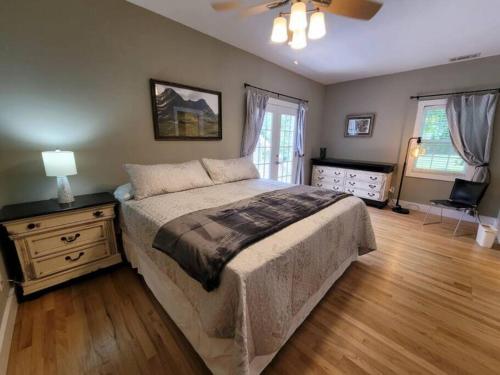 Quiet Country Farmhouse in Suwanee (Georgia)