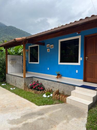 Chalé azul em Lumiar,Nova friburgo,5 km do centro de Lumiar