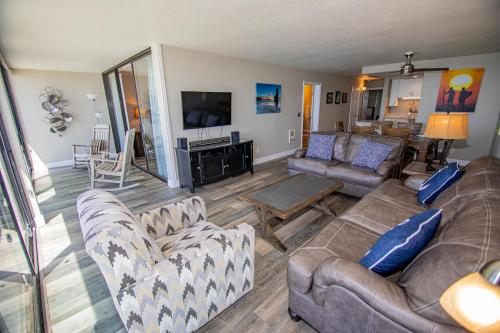 Two-Bedroom Apartment image 7