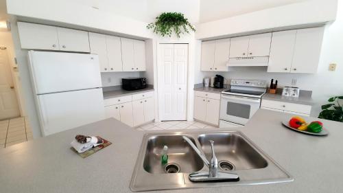 New Villa Rosa & Lucia – Cape Coral, FL