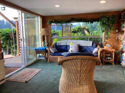 Cottage Lake Bed and Breakfast in Cottage Lake (WA)