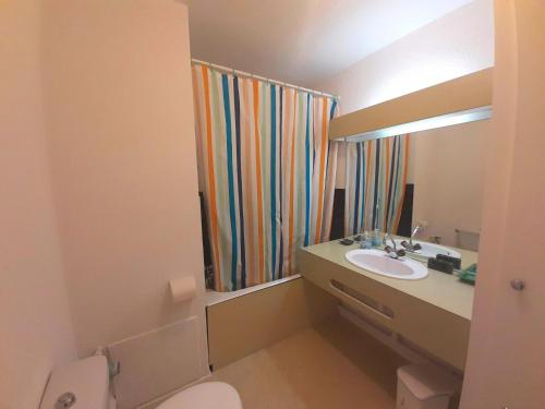 Studio Cosy au Pied du Port de Plaisance de Capbreton pour 4 Pers. avec Wifi et Plages Proches - FR-1-239-889 - image 5