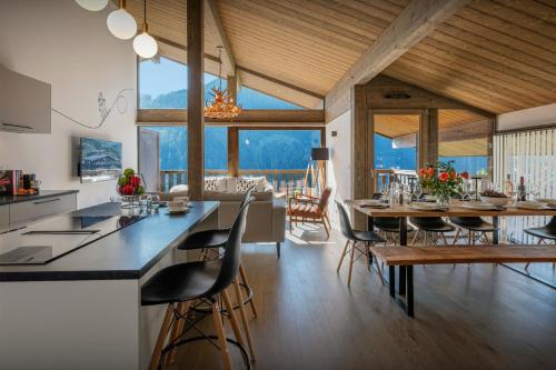 Chalet Lula - OVO Network