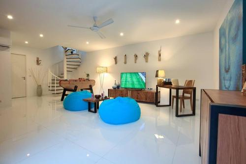 Shades of Blue Villa