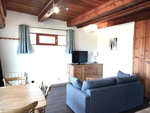 Charmant 2 pieces renove, expose sud, a 50m des pistes, WiFi, TV, parking, casier a skis - FR-1-411- in Les Arcs