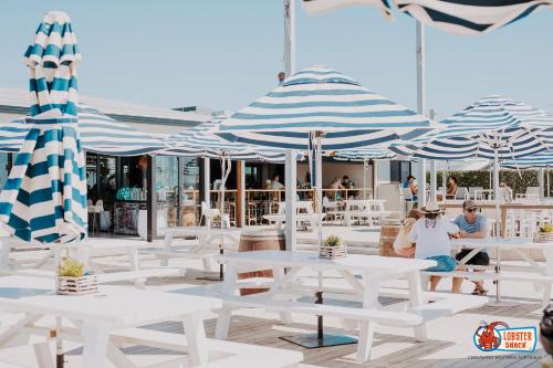 Restaurant, Cervantes Lodge in Cervantes