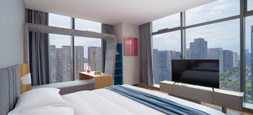Executive Double Room with River View image 2