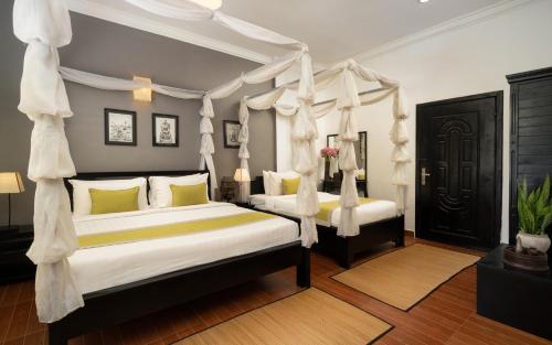 Family Suite - Afternoon Tea + Workspace + Support Community