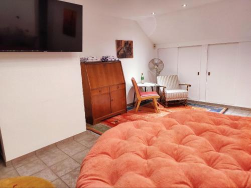 Spacious & comfortable guestrooms w private bathrooms near Koelnmesse & Lanxess Arena, free parking, highspeed WiFi, Kolonia (zdjęcie 5)