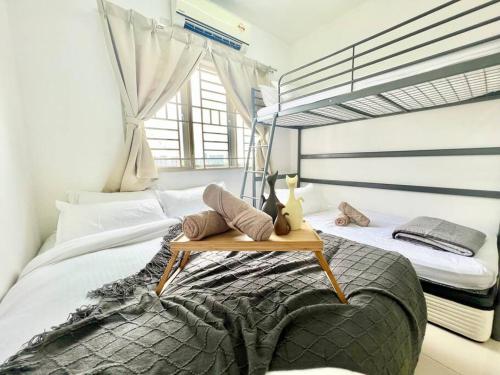 snooze 1-12Pax Cozy Home Setia Alam SCCC TV&WiFi Pool snooze 1-12Pax Cozy Home Setia Alam SCCC TV&WiFi Pool