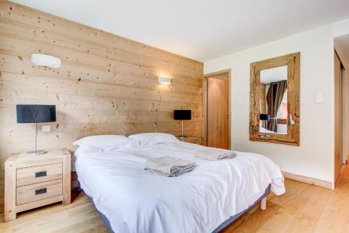 Three-Bedroom Apartment image 5