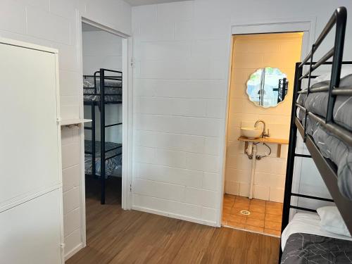 1 bunk bed