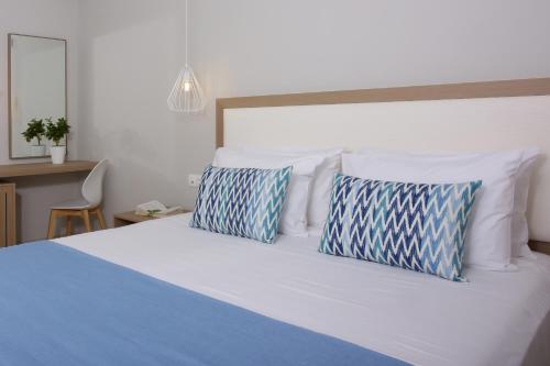 Paradise Hotel Corfu - image 14