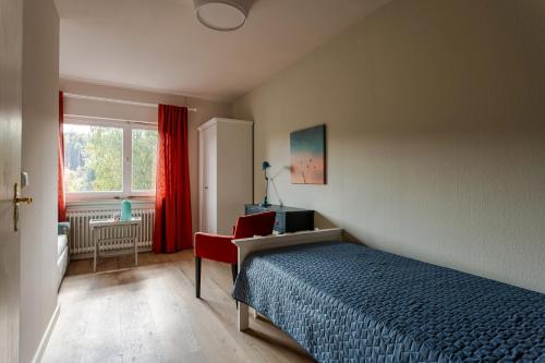 Double Room (1 Adult + 1 Child)