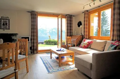 panormanic flat - large garden with shade & sun in Villars-sur-Ollon, Schweiz