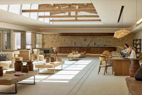 المنظر الخارجي, Ikos Porto Petro in كالا سانتانيي