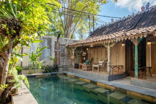 Kayu Beach Villa by TwoSpaces, Nusa Dua Beach