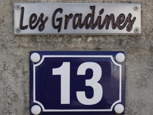 LES GRADINES