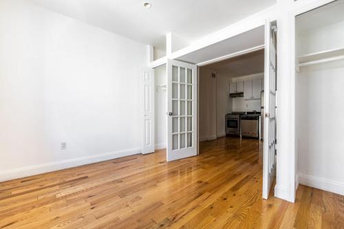 Apartment 1150: East Village in New York, USA