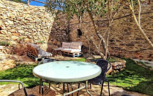 Dārzs, Donde Elvira in Retortillo de Soria