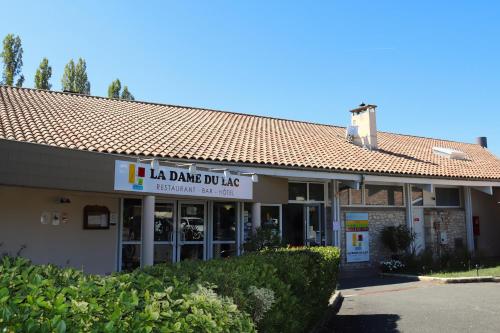 Logis Hotel Monform - image 5