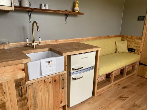 The Hive Shepherds hut