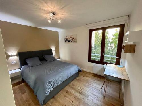 Splendid 92m2 Renovated, 4 Rooms in Charenton-le-Pont