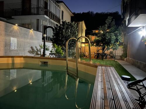 Casa Piero - villetta con piscina ad Alba, Langhe