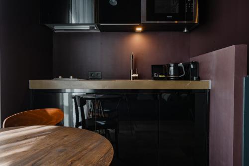 De Jonker Urban Studios & Suites - image 2