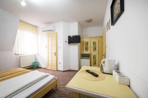 Hotel Sugas - image 7