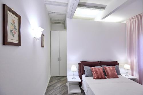 LA TORRE LUNGA -Smart Working- 150 m dalle-from Due Torri-Two Towers, Bolonia (foto 10)