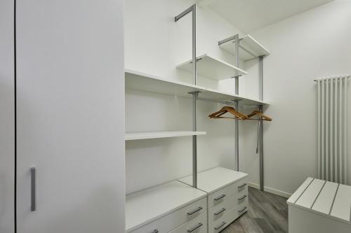 LA TORRE LUNGA -Smart Working- 150 m dalle-from Due Torri-Two Towers, Bolonia (foto 5)