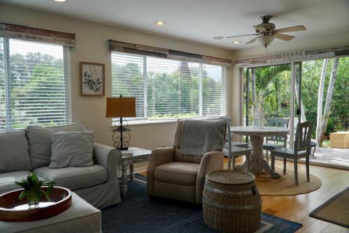 Jupiter Waterfront Cottage w/ Pool in Jupiter, USA
