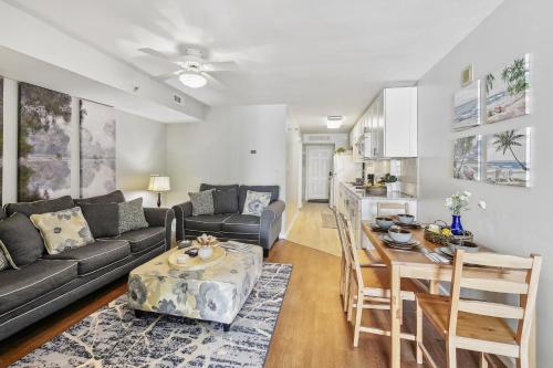 North Myrtle Beach Condo with Balcony and Views! - image 6