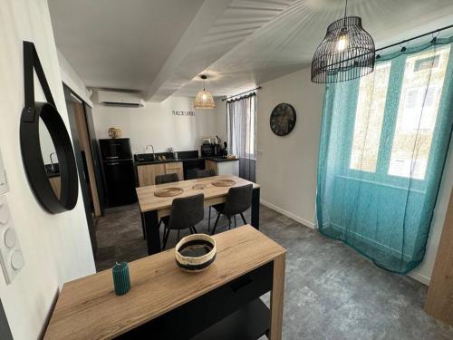 Kitchen, Idole - Appartement Cosy et Lumineux in Saint-Clair