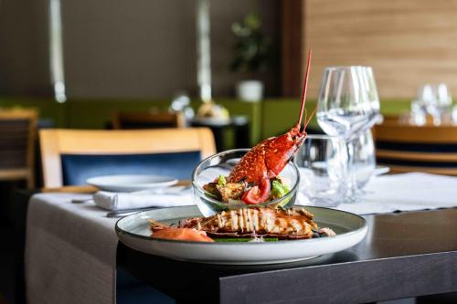 Hotel Logis Lacotel - image 7